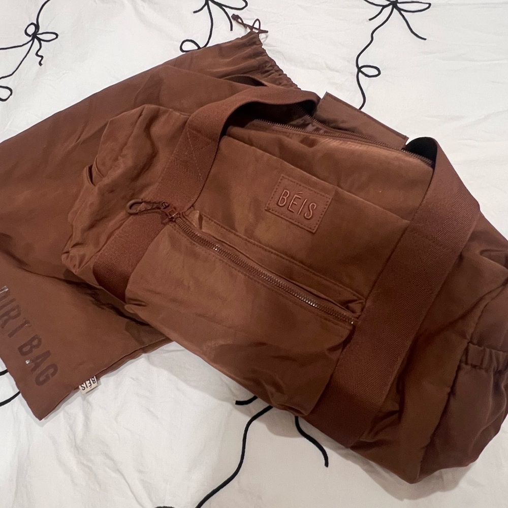 Gently Used, In Great Condition- BEIS The Sport Duffle Backpack 
in Maple - Picture 2 of 8